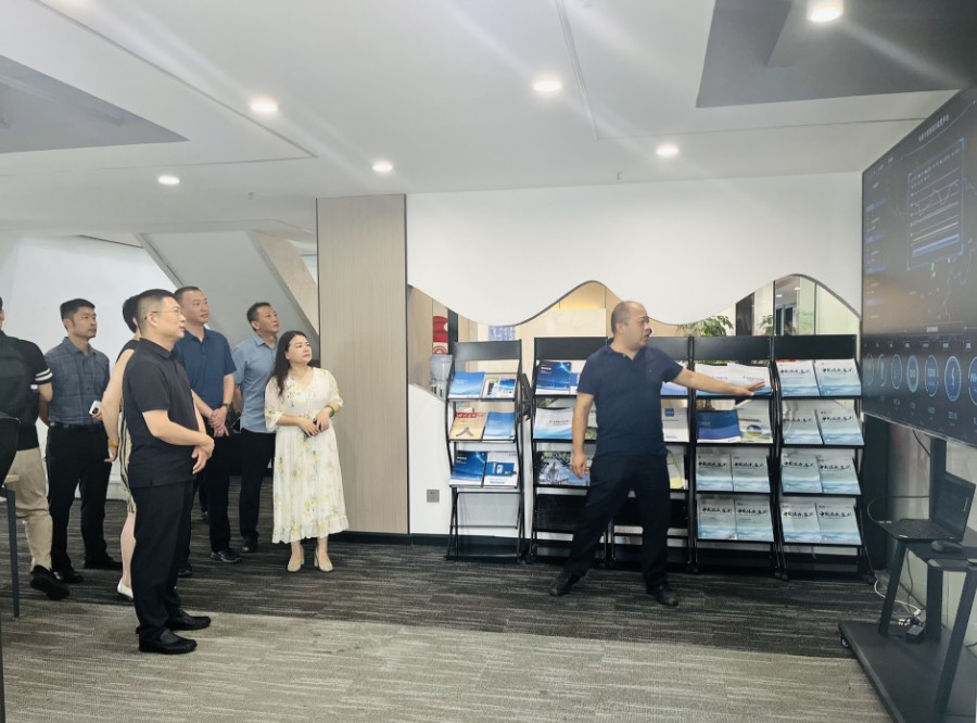 武侯区委毛军副书记走访调研麻豆专区免费观看科技